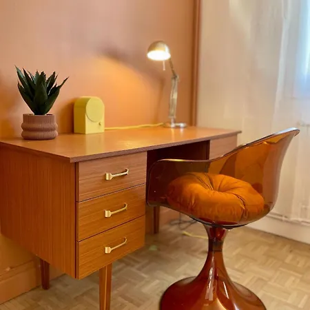 Appartement Mid Century - 3 Bedrooms - Parking - 6 People *