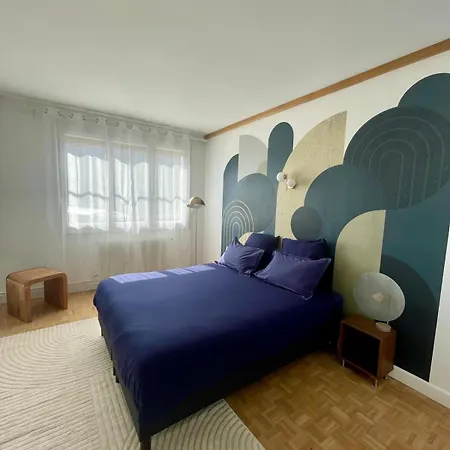 Mid Century - 3 Bedrooms - Parking - 6 People شقة *