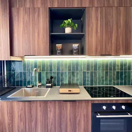 Mid Century - 3 Bedrooms - Parking - 6 People Dijon