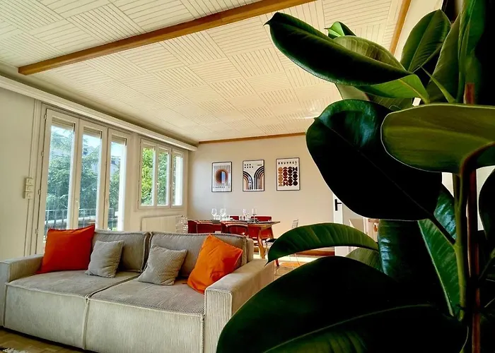 アパート Mid Century - 3 Bedrooms - Parking - 6 People *